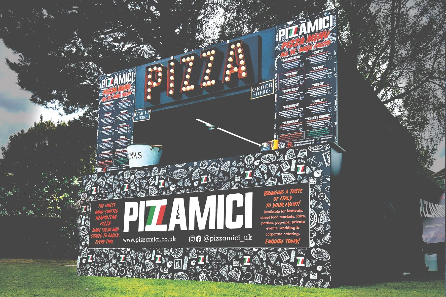 Festival PIZZAMICI tent with marquee sign